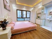 Hình ảnh Bán nhanh nhà ngõ to Nguyễn Văn Cừ , 60m2, xe 7 chỗ vào nhà, 5.8 tỷ