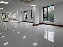 Hình ảnh Cho thuê mặt bằng kinh doanh chân đế tòa nhà 90m2 thông sàn, mặt kính