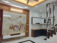 Hình ảnh Nhà đẹp ô tô đõ cửa tổ 15 Thạch Bàn dt 34m2 xây 5 tầng giá 3,8 tỷ
