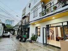 Hình ảnh Bán nhà 3 tầng kiệt oto sau lưng mặt tiền đẹp