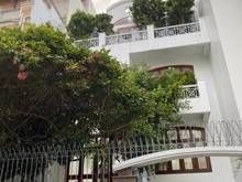 Hình ảnh Cần bán rất gấp giá tốt nhà MT đường Ỷ Lan. DT: 8.2x20 vuông vắn.