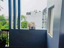 Hình ảnh mặt tiền nhà cũ tiện bán hàng quán