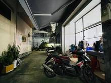Hình ảnh HXH Phan Huy Ích ngang 5 xe hơi vô nhà