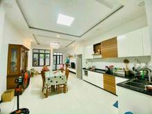 Hình ảnh Nhà 3tầng, sân thượng. Hẻm Xe Hơi cách mặt tiền Thống Nhất 30m.