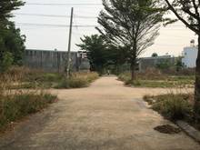Hình ảnh Bán gấp lô đất 100m2 dân cư đông,  ngay chợ bến lớn, khu 3 Tân định