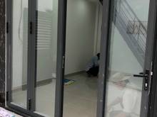 Hình ảnh Bán nhà Giáp Q1 - Cách Hẻm xe hơi 1 căn (4,3x15m 50m2) - Nhà mới 100%