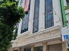 Hình ảnh Cho thuê nhà mặt phố Phạm Văn Đồng, 100m2, 7 tầng, thông sàn, xây mới