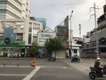 Hình ảnh Cho thuê nhà nguyên căn mặt tiền đường NVT , P.11, Q.Phú Nhuận