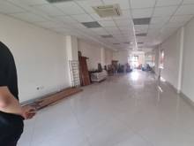 Hình ảnh Cho thuê MP Đốc Ngữ 110m2 x 5 tầng phòng khám, trung tâm, showroom