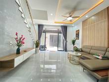 Hình ảnh Mình cần bán nhà 3 tầng mặt tiền Nguyễn Huy Tự, Hoà Minh, Liên Chiểu