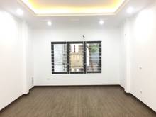 Hình ảnh Bán nhà cực rẻ đường Nguyễn Khánh Toàn, Cầu Giấy 35m2- 5 tầng - 4 tỷ