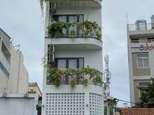 Hình ảnh Bán nhà 6 tầng MT Hai Bà Trưng, quận 8.DT 4*20