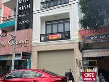 Hình ảnh Cho thuê nhà MẶT TIỀN HIẾM 4.75x10.5m Đ.Phan Xích Long PN DTSD 150m2