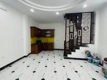 Hình ảnh Cực hiếm!! Bán nhà đường Láng,  30m2, trung tâm, gần phố, 3 ngủ