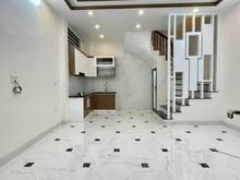 Hình ảnh Bán nhà 5 tầng mới gần Phạm Ngọc Thạch Đống Đa 33m2x5T đẹp giá 4,5 tỷ