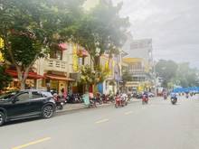 Hình ảnh ✨  Nhà mặt tiền đường Calmette - Quận 1 ✨