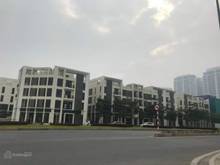 Hình ảnh Cho thuê mặt phố Nguyễn Chánh: 120m2, 5 tầng, giá 80tr