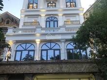 Hình ảnh Cho thuê tòa mặt phố Phạm Văn Đồng: 220m2, nhà 10 tầng