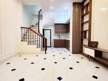 Hình ảnh Bán gấp nhà Trần Thái Tông, Cầu Giấy, 45m, 5 tầng, Giá 4.1 tỷ.