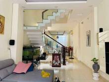 Hình ảnh Cần ra đi nhà vị trí đẹp , thoáng mát , sổ hồng liền tay