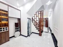 Hình ảnh Cực đẹp, hiếm,  nhà võng thị, lạc long quân dt 46m, 4t, 4n, sát hồ