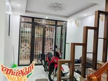 Hình ảnh Bán nhà MẶT NGÕ Cầu Giấy 42m-5T-6.9 tỷ Ô TÔ gần