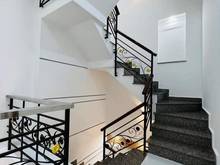 Hình ảnh Chủ cần tiền gấp bán nhà Quận 1, bề ngang 6m khu VIP, giá chỉ 2x tỷ