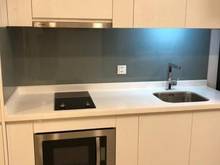 Hình ảnh Mb6623 nạp rút nhanh chóng Studio Gateway Thảo Điền nội thất đầy đủ, phong cách tối giản.