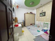 Hình ảnh Kẹt tiền cần bán nhà gấp , cách hxh 10m sổ đẹp đầy đủ