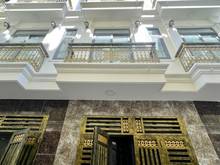 Hình ảnh Sổ hồng chính chủ cần bán gấp căn nhà 3 lầu mới xây Đường lê trọng tấn