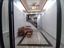 Hình ảnh Bán nhà Trung tâm thanh trì.dt43m.mt,3,5m,4 tầng đẹp,giá 3,9 tỉ