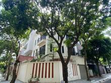 Hình ảnh CHO thuê Biệt thự yên hòa,Cầu Giay 250m2,mặt tiền 15m, 3 tầng 1 tum