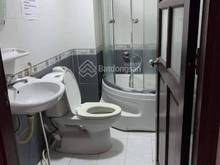 Hình ảnh Cho thuê nhà hẻm xe hơi Cao Đạt 5pn 4wc Q5