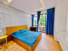 Hình ảnh Căn Hộ Dịch Vụ Đường Kỳ Đồng Quận 3,Ban Công rộng Thoáng, Sofa, Bàn ăn