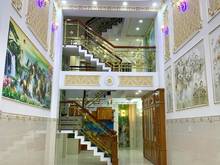 Hình ảnh Nhà Lê Văn Quới 68m2 Hẻm Xe Tải 5 Tầng 9,1 Tỷ