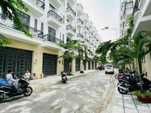 Hình ảnh Chính chủ cần bán gấp căn nhà gần chợ đường Hà Huy Giáp q12.