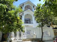 Hình ảnh Biệt thự 800m2 Nguyễn Văn Hưởng sân vườn,hồ bơi