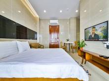 Hình ảnh Ban công rộng thoáng mát Phùng Văn Cung PN