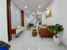 Hình ảnh Bán nhà chính chủ DT 48m2 tại Lê Thạch quận 4 sổ riêng, đang cho thuê