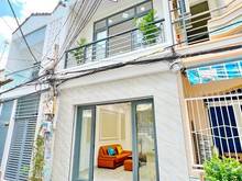 Hình ảnh bán nhà vị trí cực đẹp tại ngay trung tâm quận 7