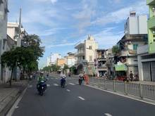 Hình ảnh Cho thuê nhà đường Nguyễn Đình Chiểu - Q1 - DT: 10*13 - kinh doanh