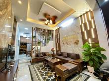 Hình ảnh nhà đẹp - gần phố - cách mặt đường lớn võ chí công 10m - nở hậu
