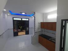 Hình ảnh Nhà Bình Chánh giá rẻ. Nhà 64m2, 1 lầu 2pn, cách chợ Hưng Long 800m,SR