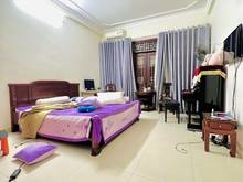 Hình ảnh Bán nhà Hào Nam, 50m2, mt 5m, nhà đẹp, trung tâm, trước nhà 4m