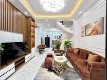 Hình ảnh Bán nhà đẹp 37m2 * 5 tầng, cách ô tô 15m phố Trương Định giá 4.3 tỷ.
