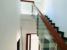 Hình ảnh Bán nhà đẹp xinh xắn đường Hoàng Phan Thái gần chợ Bình