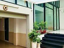 Hình ảnh CHO THUÊ nhà hẻm xe tăng Trương Định P6 Quận 3 (10x17m hầm 4 lầu)