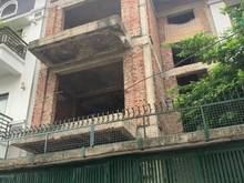 Hình ảnh Cần cho thuê nhà vườn xây thô đầu ngõ 125 Nguyễn Ngọc Vũ, 2 ô tô tránh