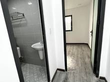 Hình ảnh Nhà còn mới Nguyễn Tri Phương Quận 10 DT 30m2 xây 3 tầng 3 phòng ngủ