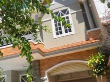 Hình ảnh Bán gấp biệt thự đường Lạc Long Quân hướng Nam, phường 2